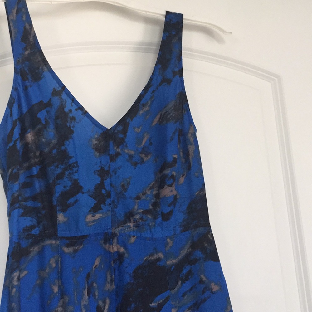 Blue dress - Picture 4 of 5